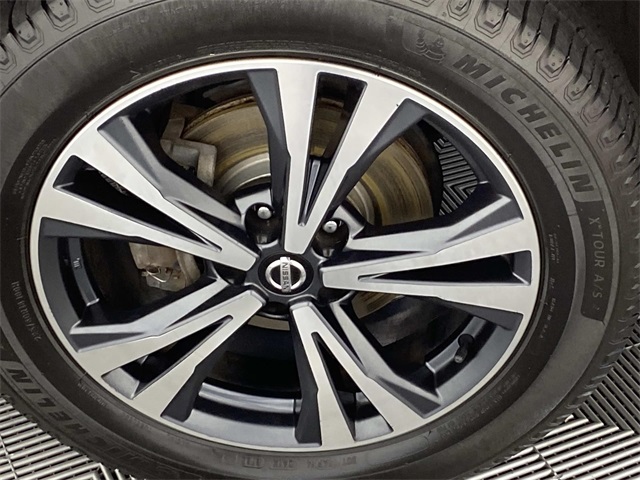 2017 Nissan Rogue SL photo 29