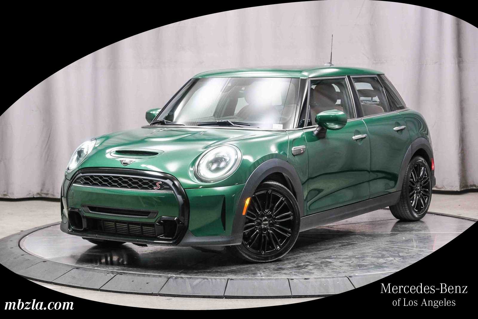 2023 MINI Hardtop 4 Door S's photo