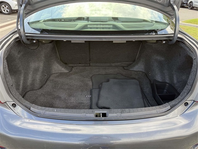 2010 Toyota Corolla LE photo 28