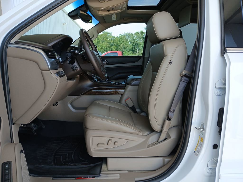 2018 Chevrolet Suburban LT photo 20