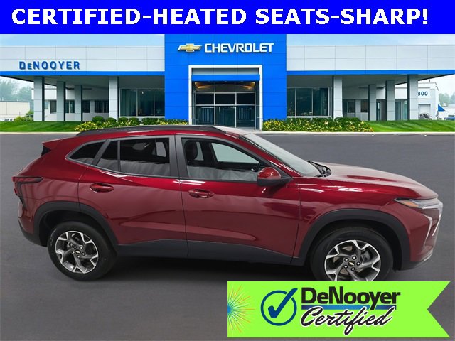 2024 Chevrolet Trax LT photo 4