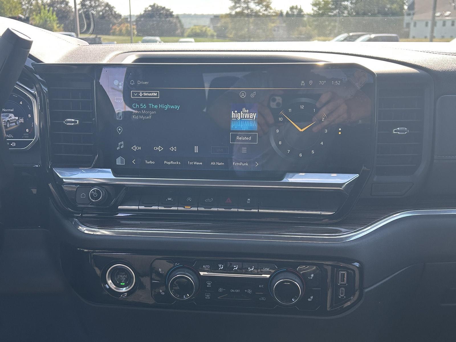2023 Chevrolet Silverado 1500 LT photo 15