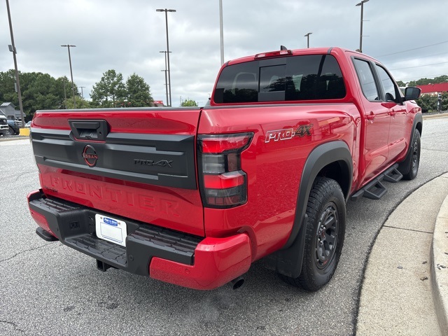 2025 Nissan Frontier PRO-4X photo 8