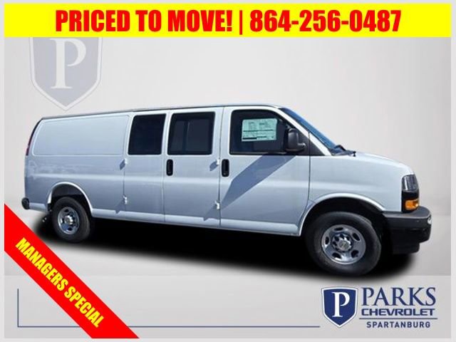 2025 Chevrolet Express Base's photo