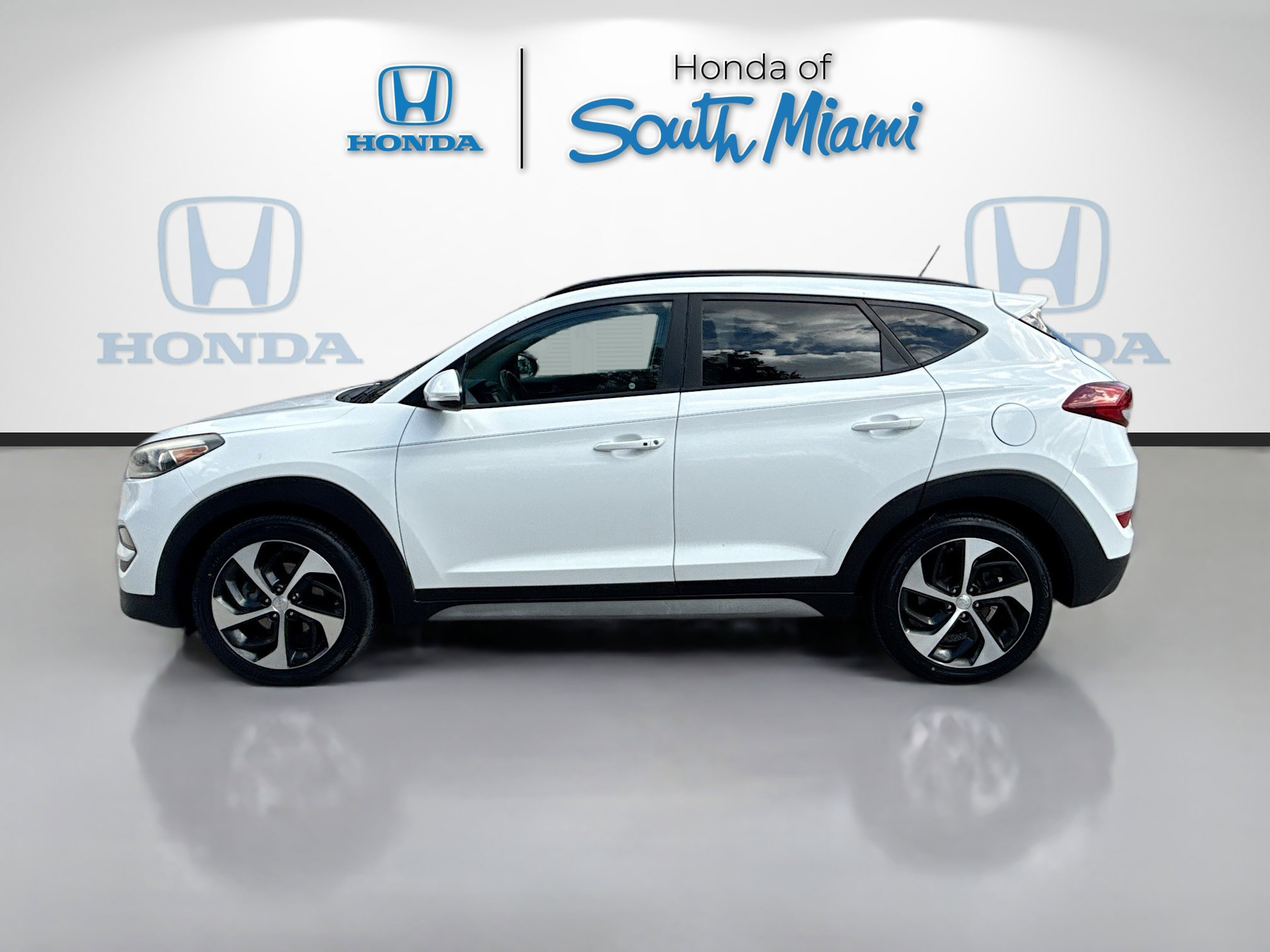 2017 Hyundai Tucson Value photo 4