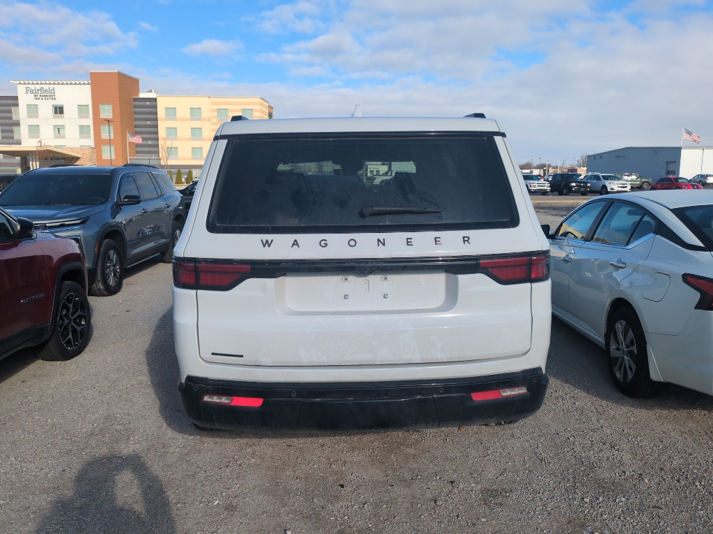 2023 Jeep Wagoneer Base photo 4