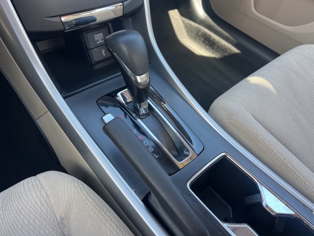 2015 Honda Accord EX photo 13