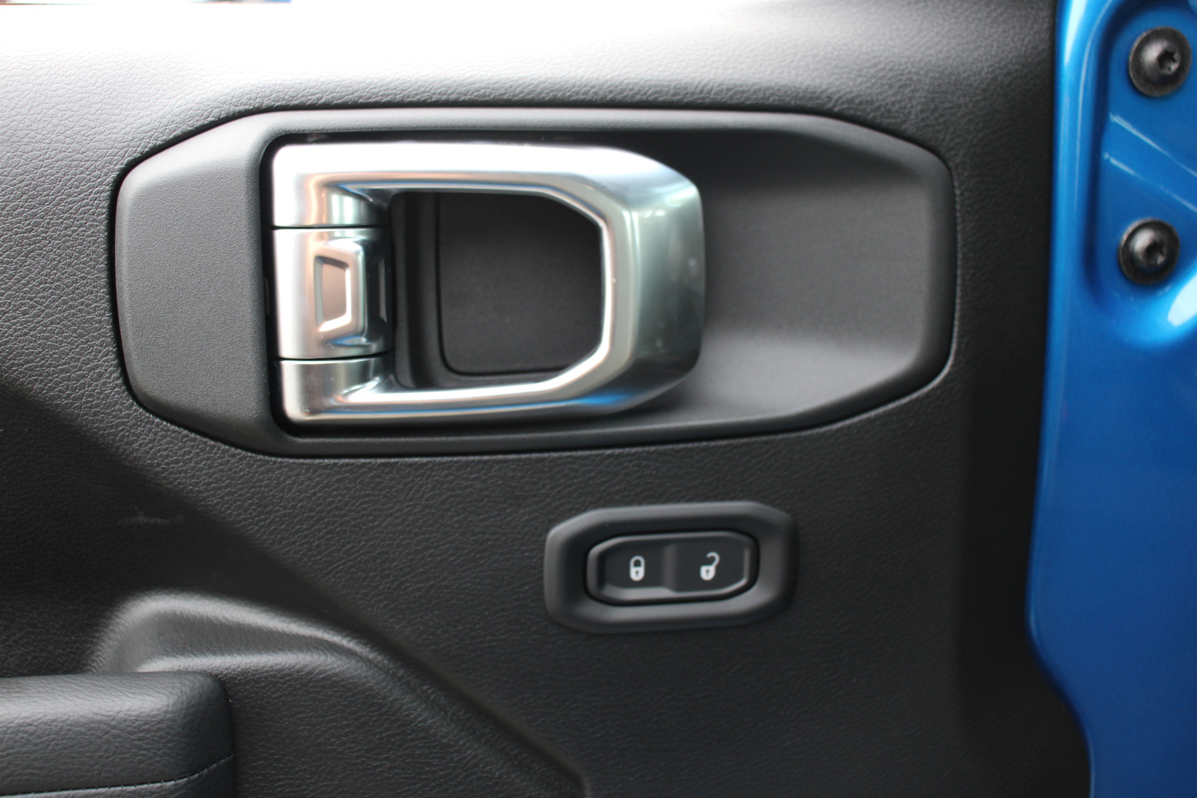 2026 Jeep Gladiator Sport photo 3