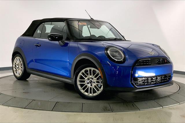 2026 MINI Convertible S's photo