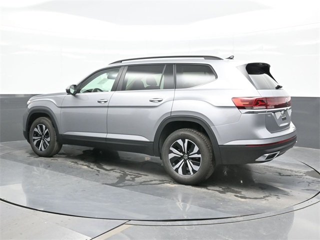 2026 Volkswagen Atlas SE photo 3