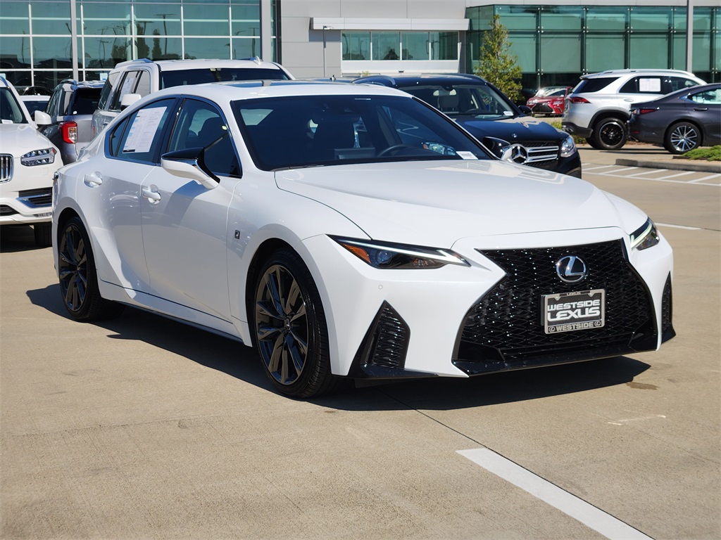 2023 Lexus IS 350 F SPORT photo 3