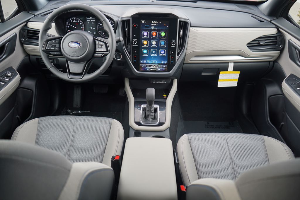 2025 Subaru Forester Premium photo 8