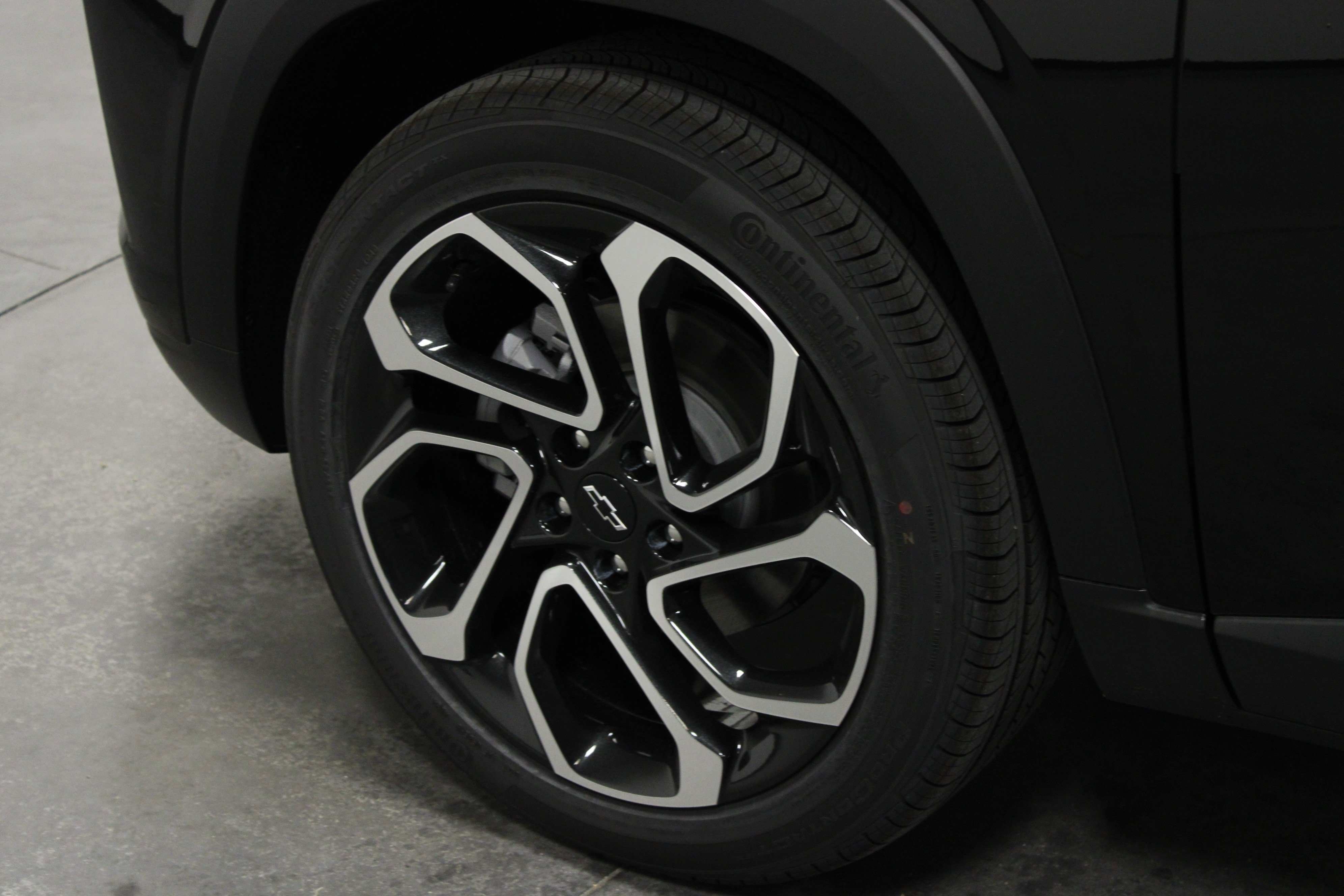 2025 Chevrolet Trax photo 7