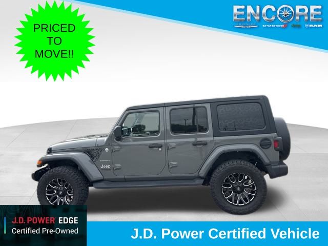 2022 Jeep Wrangler Unlimited Sahara's photo