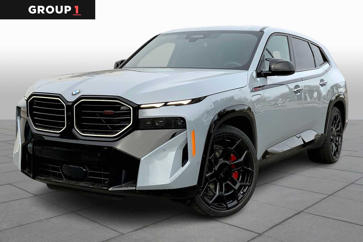 2026 BMW XM Base's photo