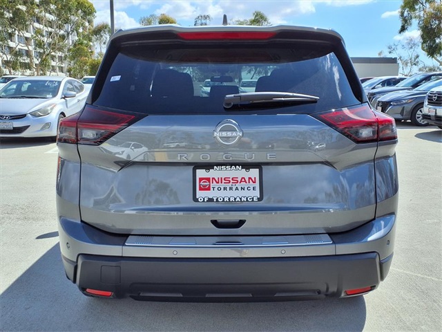 2026 Nissan Rogue SV photo 9