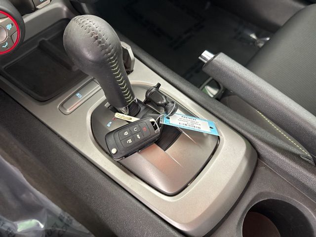 2010 Chevrolet Camaro 1LT photo 24