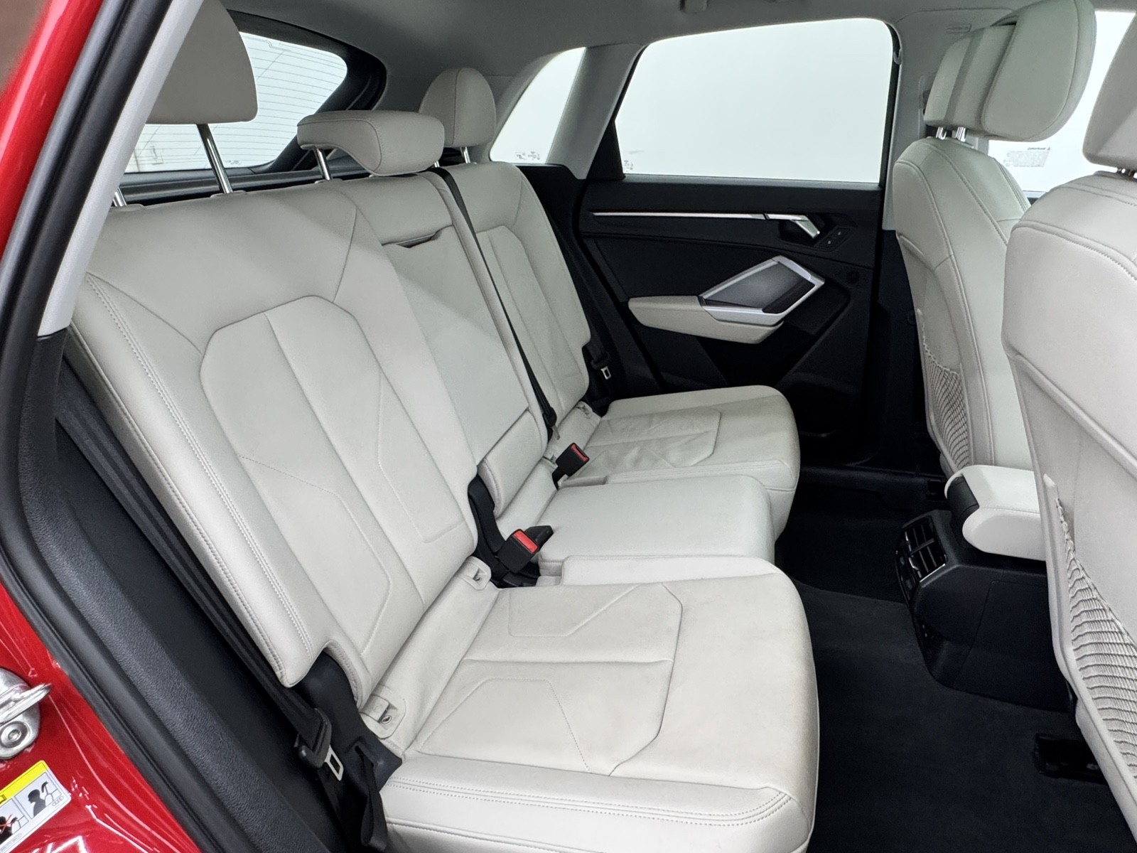 2024 Audi Q3 S line Premium photo 43