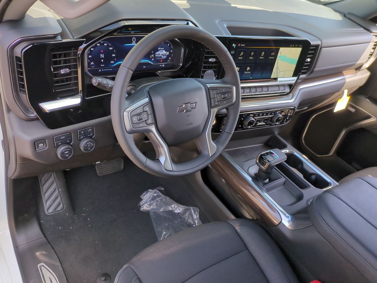 2025 Chevrolet Silverado 1500 RST photo 10