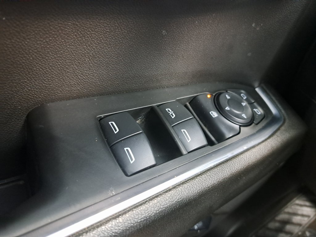 2025 Chevrolet Silverado 1500 LT photo 18