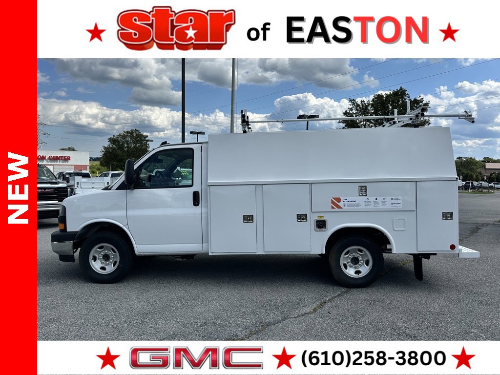 2025 Gmc Savana Cutaway 3500 photo 3