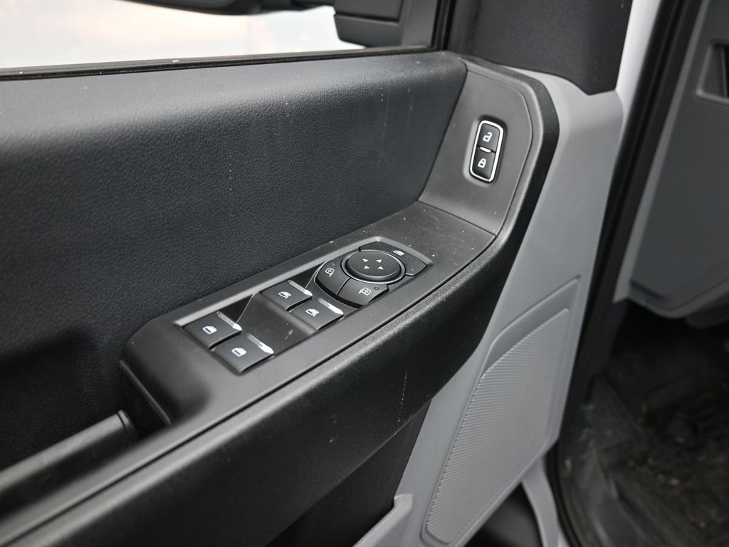 2025 Ford F-350 Super Duty XLT