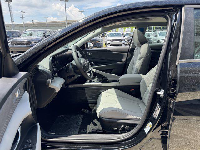 2025 Hyundai Elantra Hybrid Limited photo 26