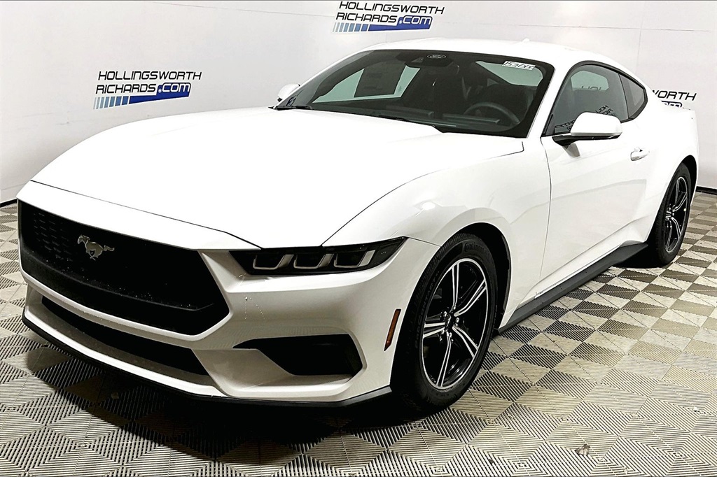 2025 Ford Mustang EcoBoost's photo