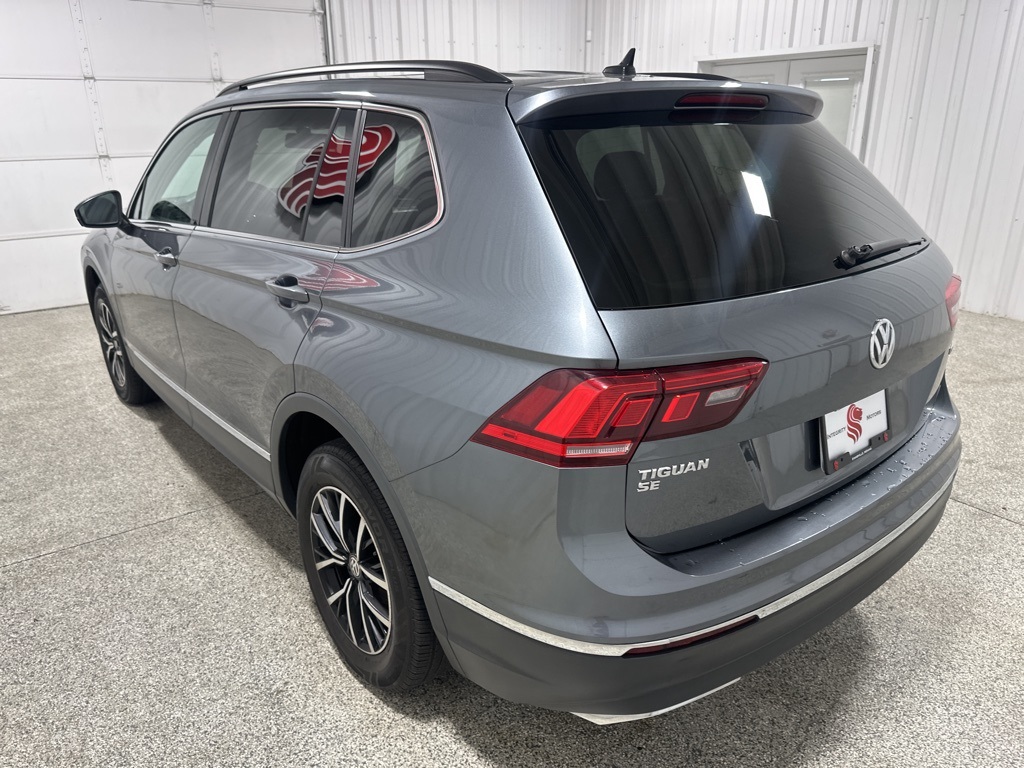 2021 Volkswagen Tiguan R-Line Black SEL photo 8