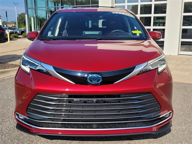 2023 Toyota Sienna Platinum photo 18