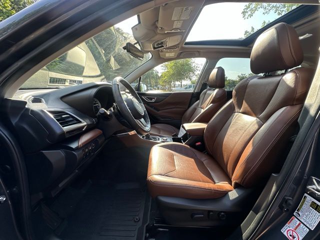 2020 Subaru Forester Touring photo 23