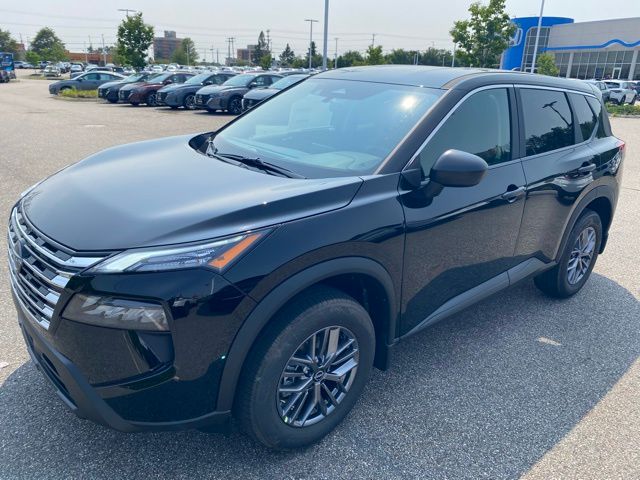 2026 Nissan Rogue S photo 4