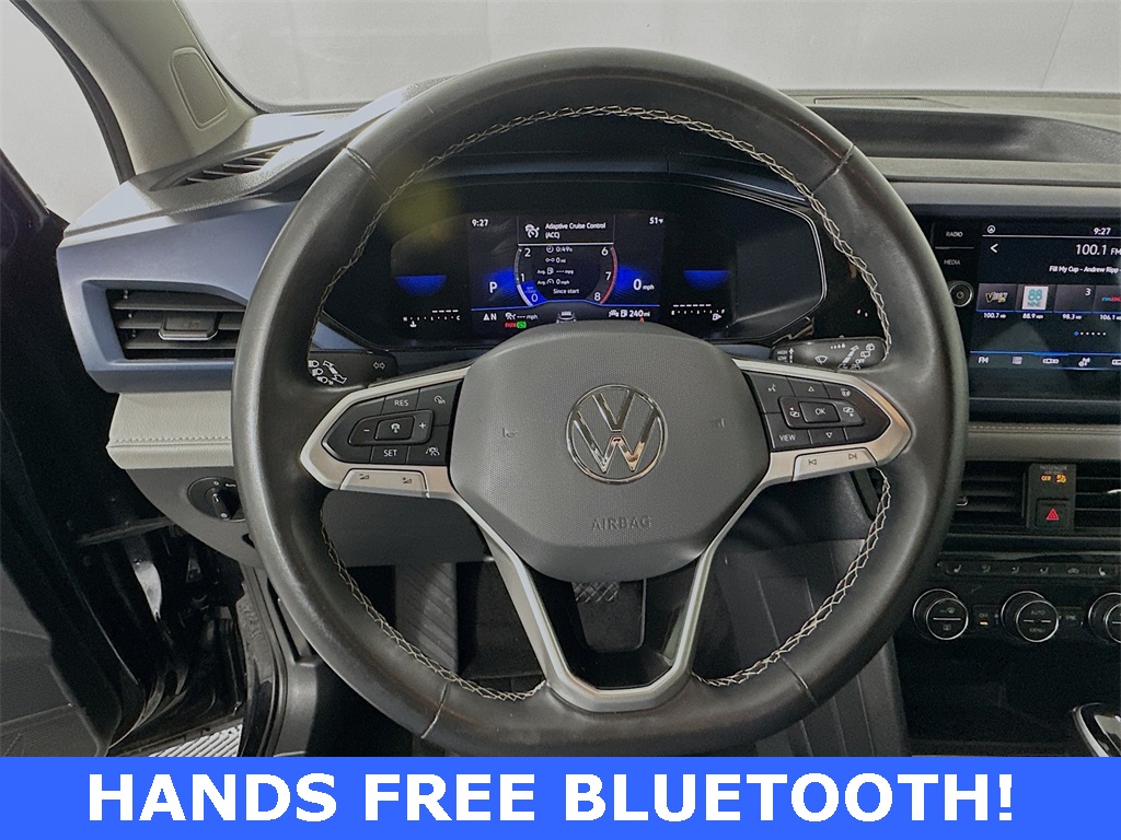 2024 Volkswagen Taos SE photo 4