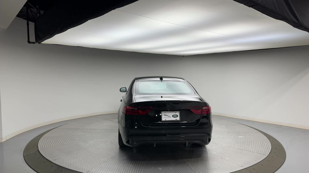 2024 Jaguar XF P300 R-Dynamic SE photo 7