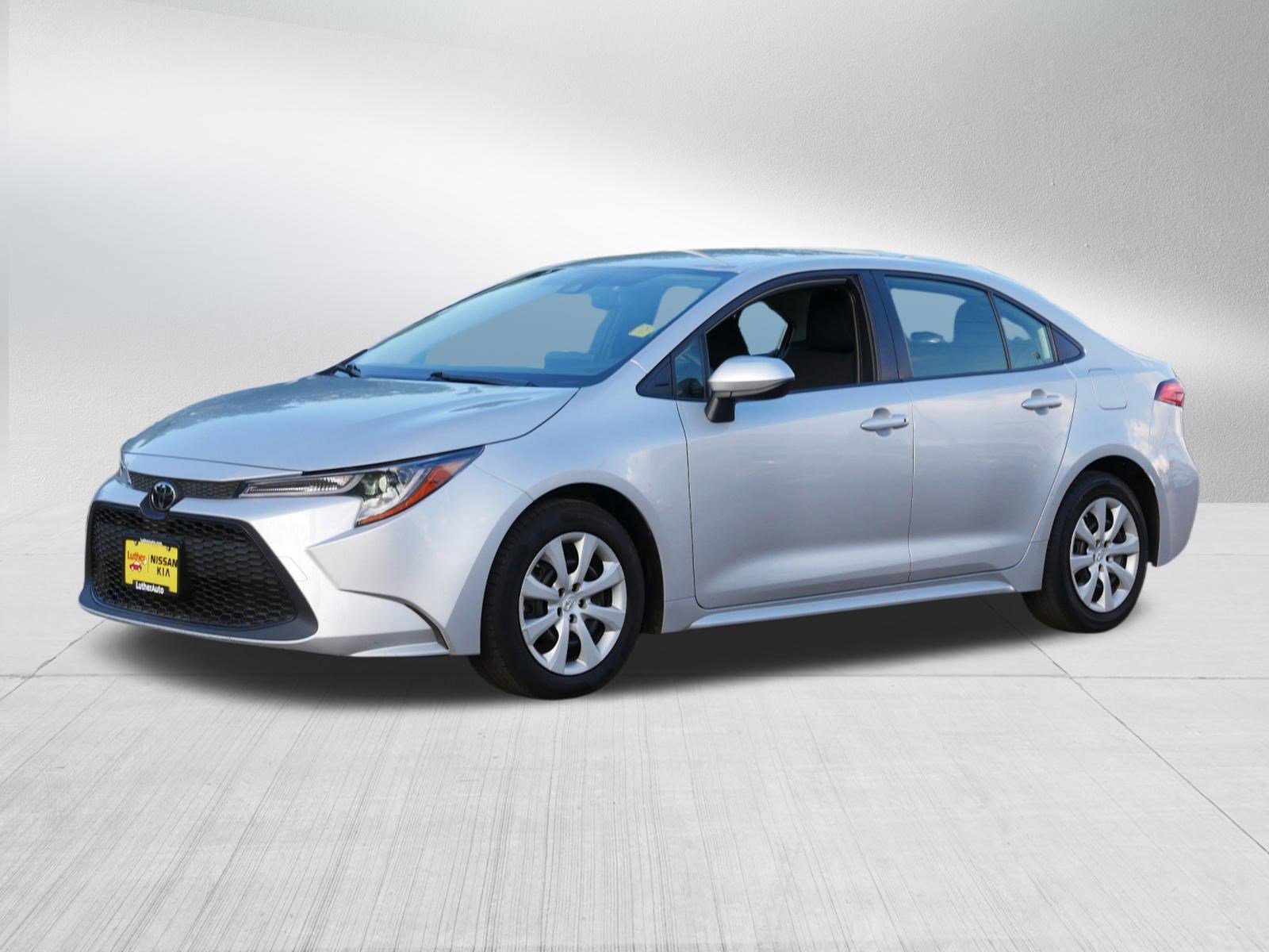 2022 Toyota Corolla LE photo 3