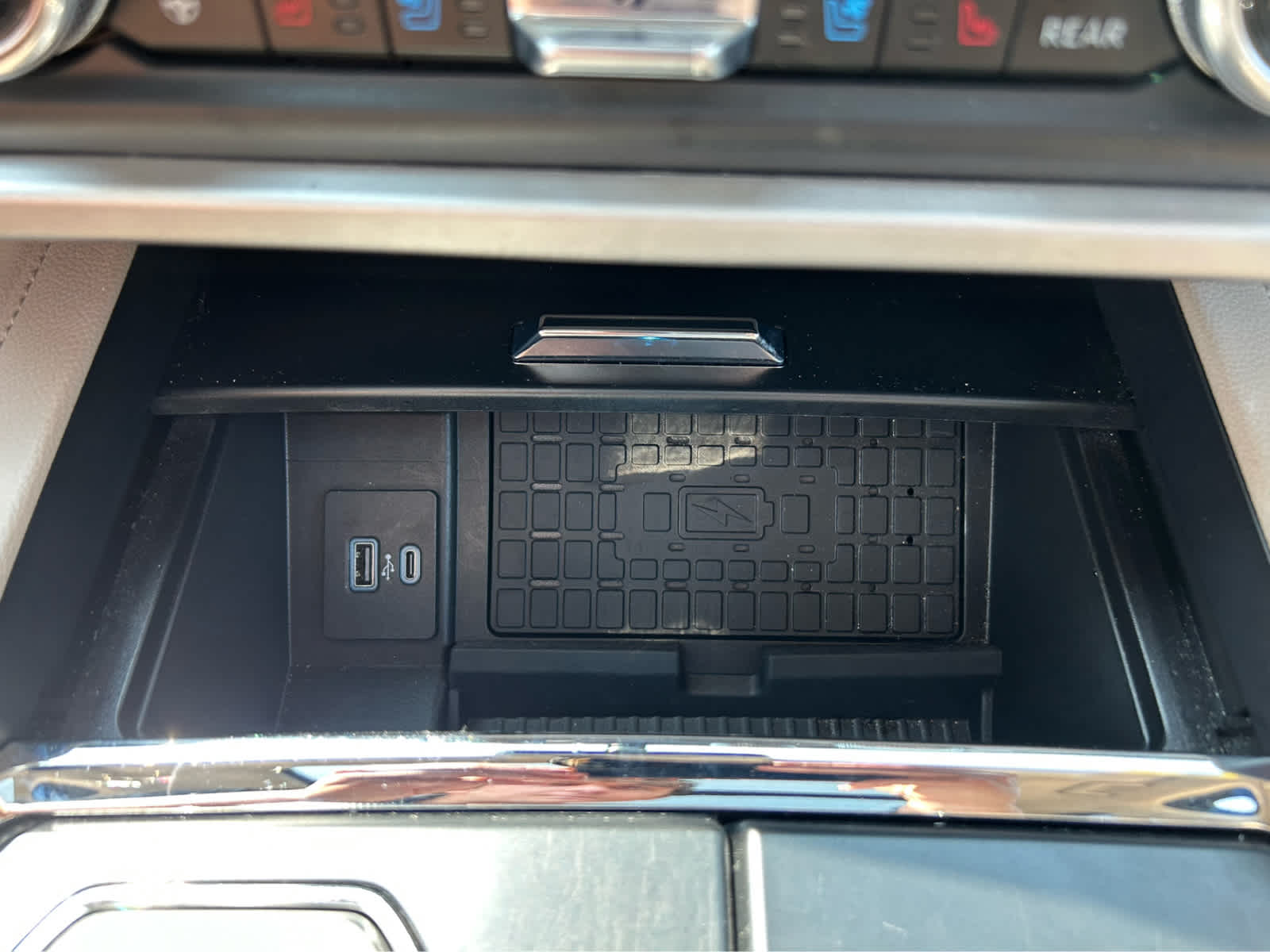 2024 Ford Expedition MAX XLT photo 32