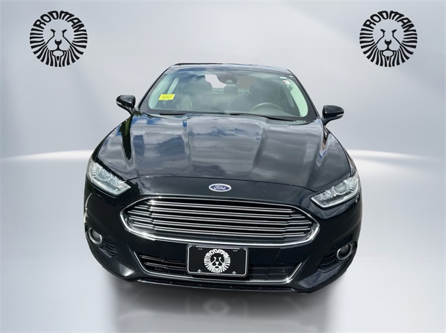 2014 Ford Fusion Titanium photo 2