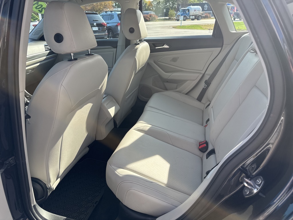 2019 Volkswagen Jetta SEL photo 24