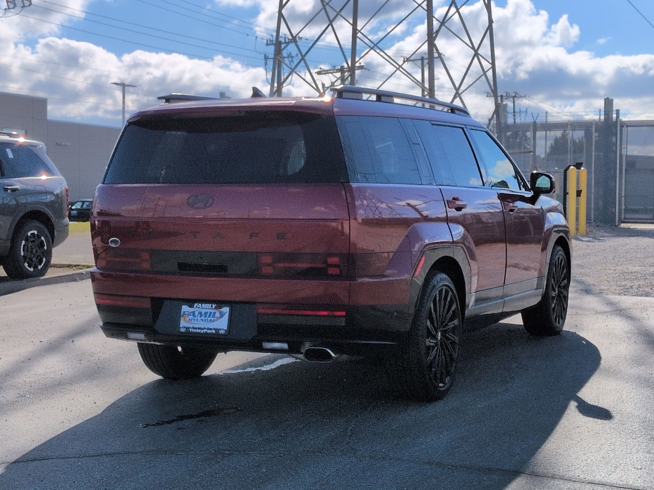 2024 Hyundai Santa Fe Calligraphy photo 2