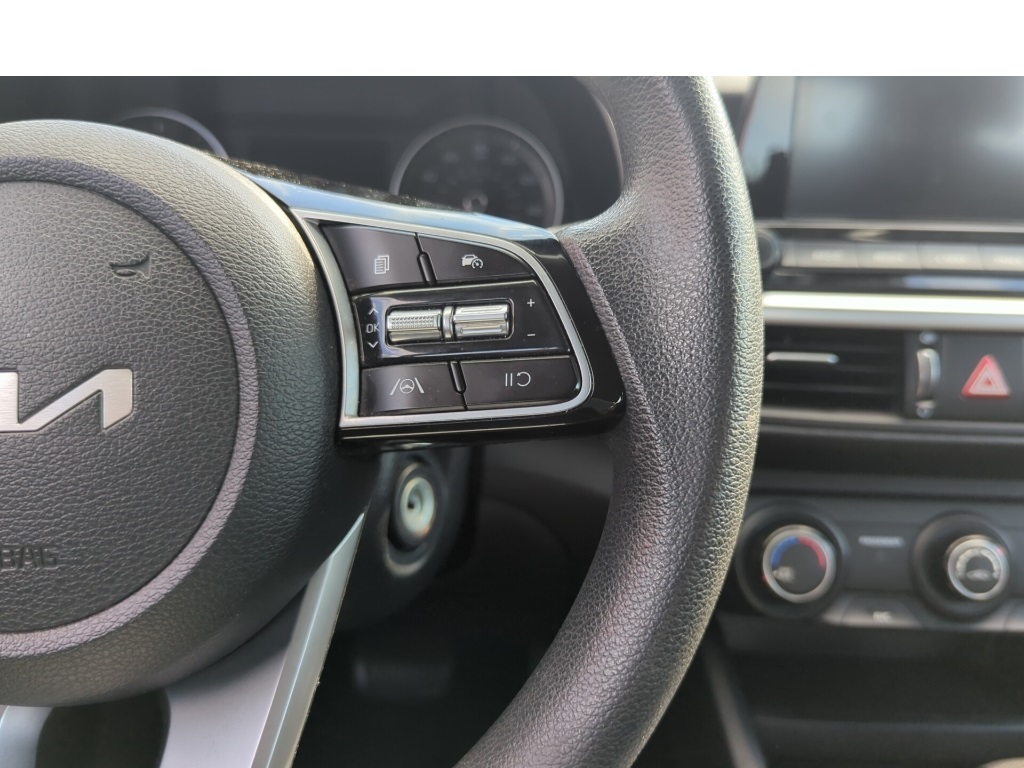 2022 Kia Forte LXS photo 19