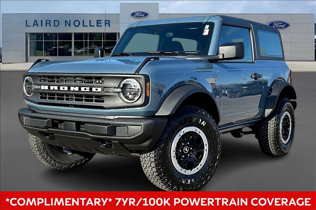 2025 Ford Bronco 2-Door Base's photo