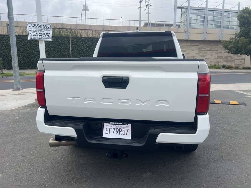 2025 Toyota Tacoma SR5 photo 11