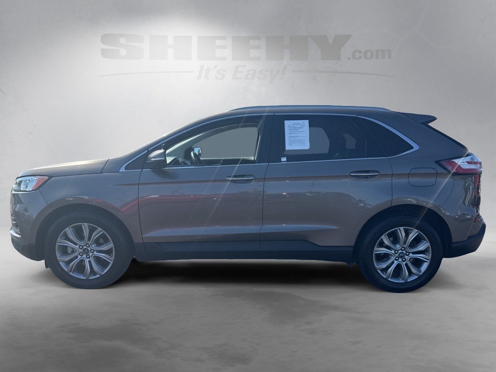 2019 Ford Edge Titanium photo 12