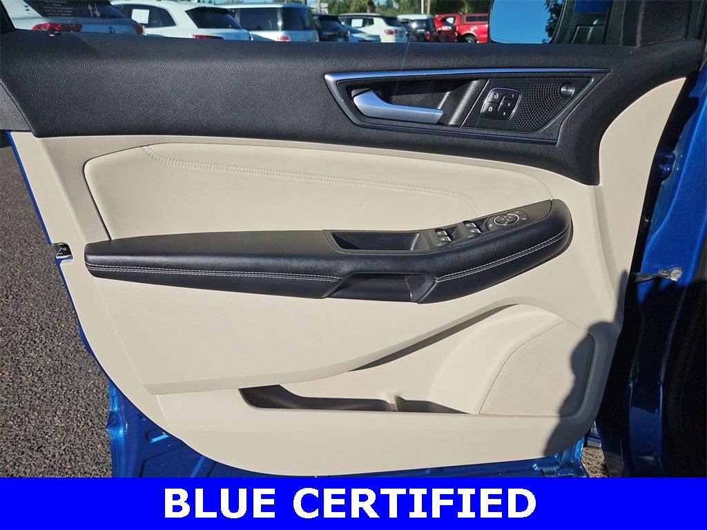 2023 Ford Edge Titanium photo 6