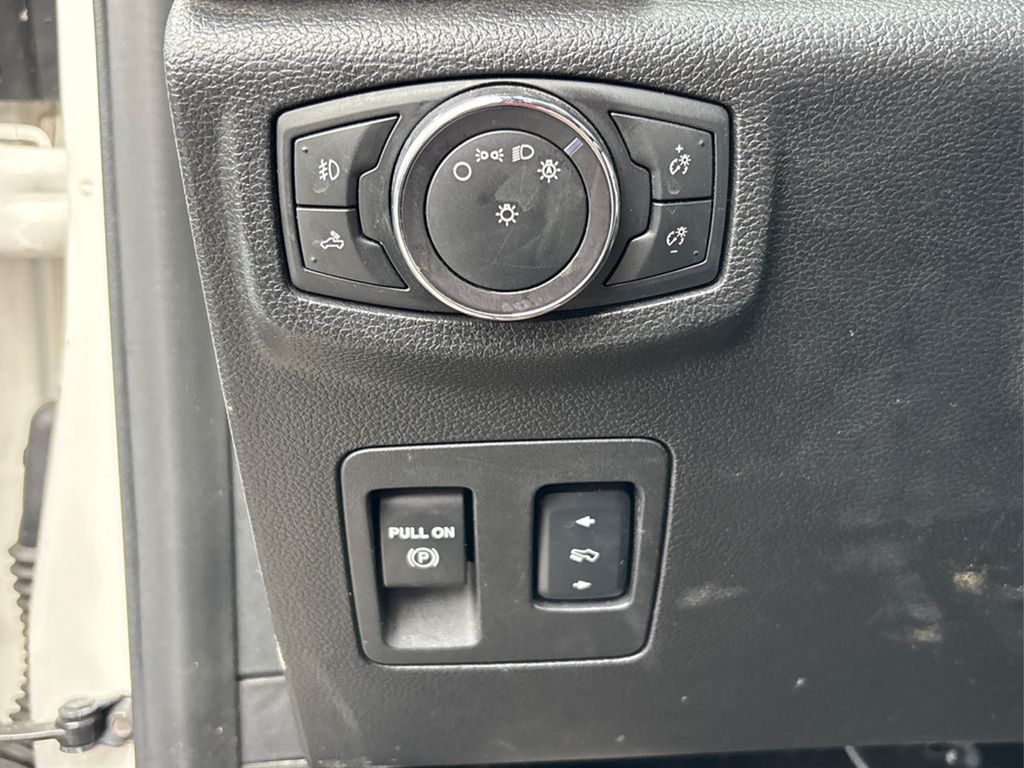 2018 Ford F-150 Lariat photo 31