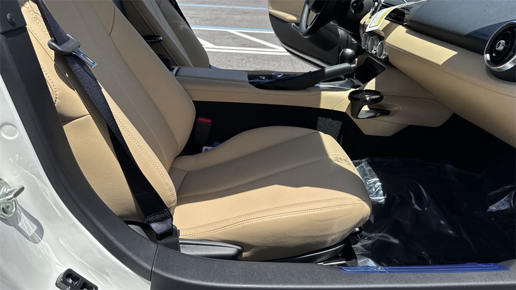 2025 Mazda MX-5 Miata Miata Grand Touring photo 28