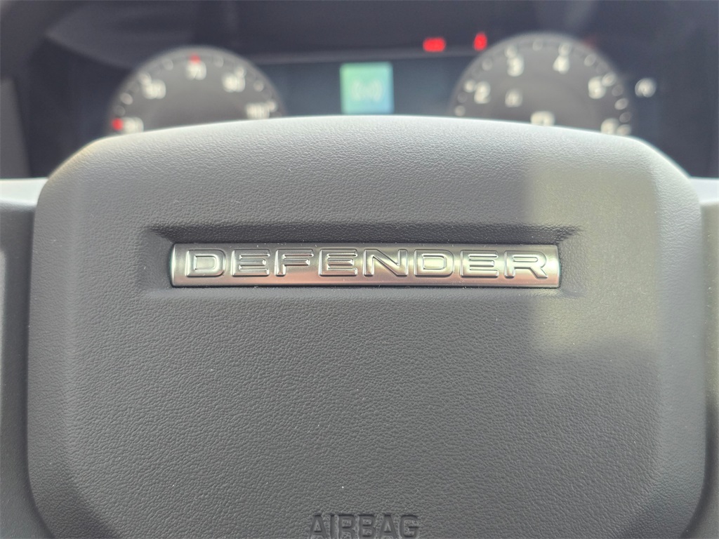 2025 Land Rover Defender 110 S photo 16