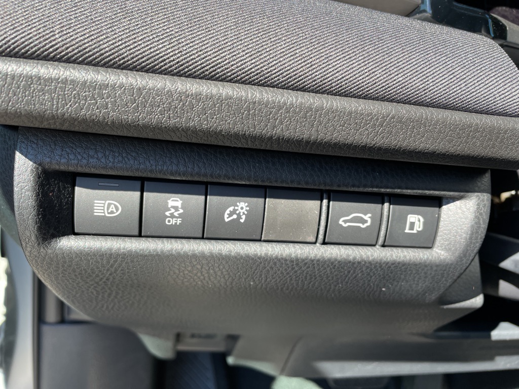 2026 Toyota Camry LE photo 9