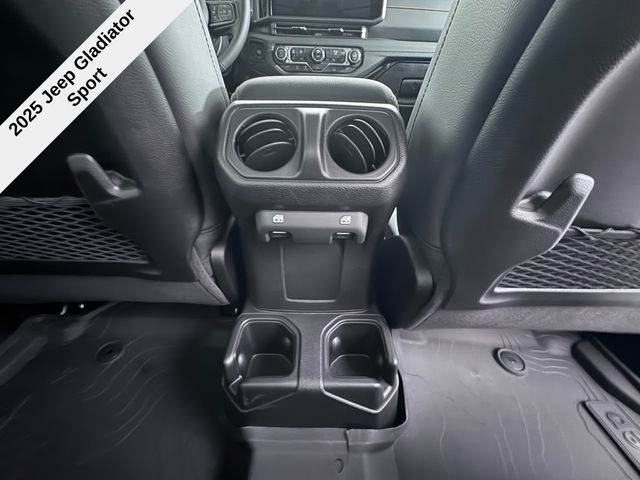 2025 Jeep Gladiator Sport Texas Trail photo 25