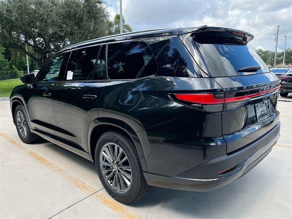 2026 Lexus TX 350 photo 2